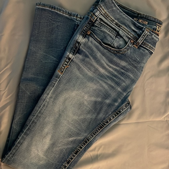 Buckle Black Women’s Jeans - Picture 2 of 3